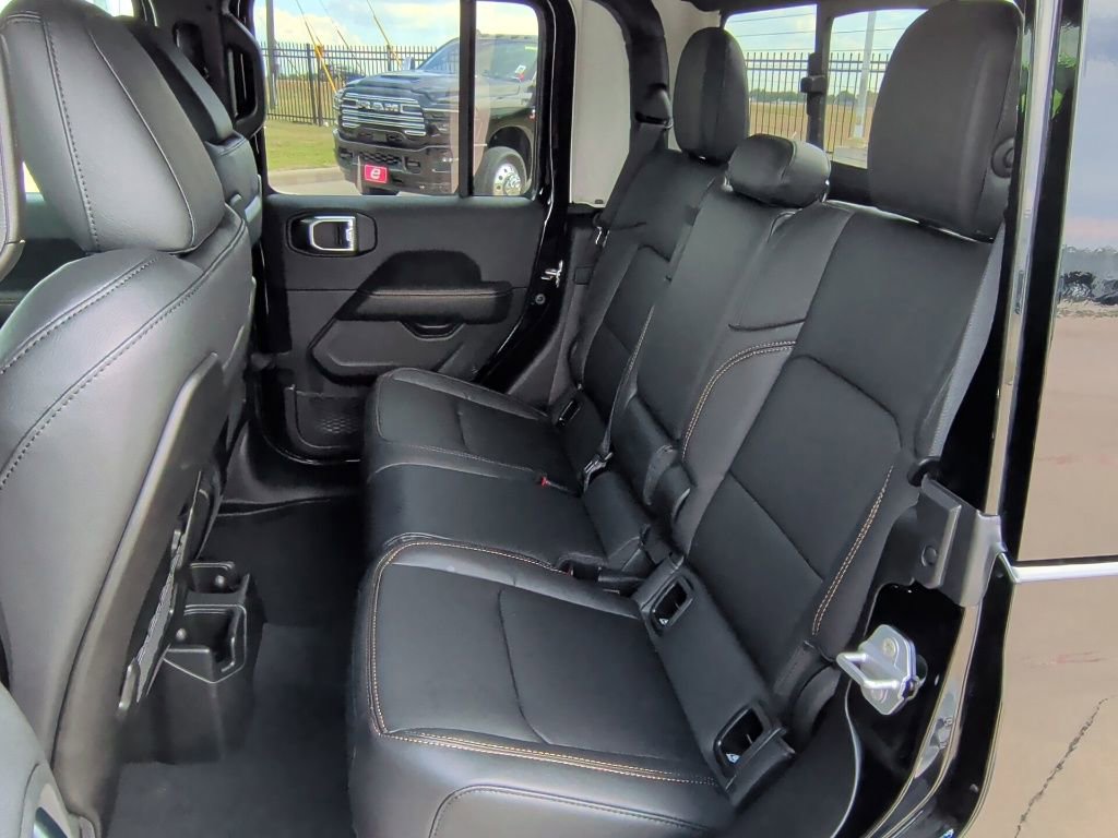 New 2025 Jeep Gladiator Sport image 37