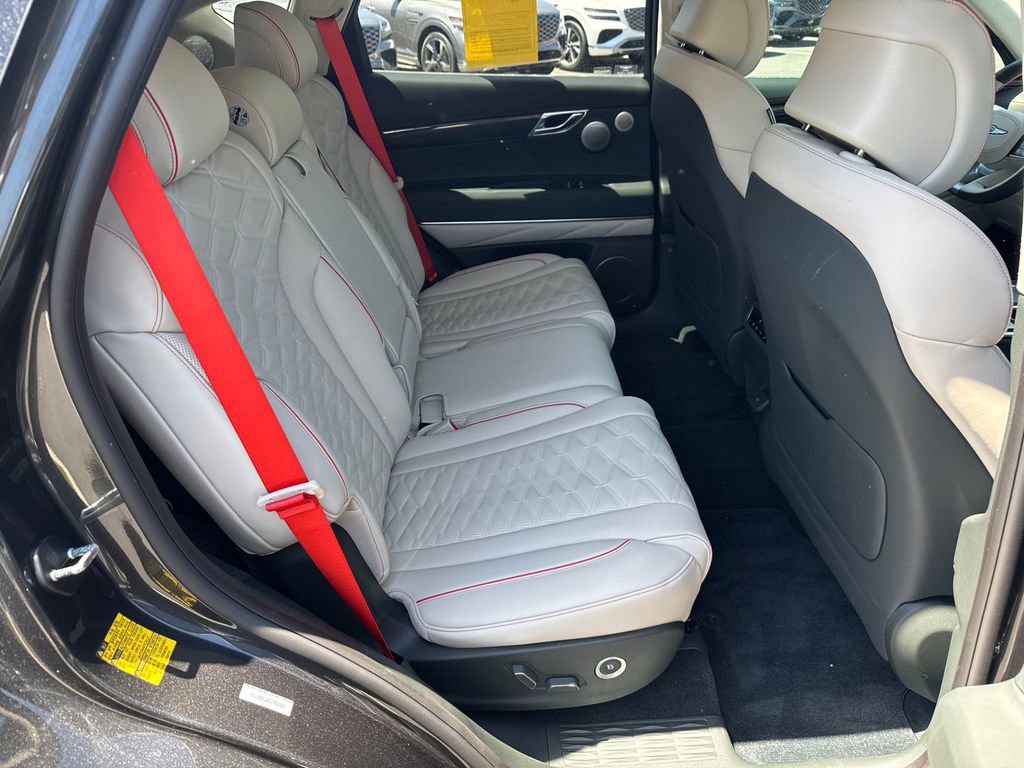 Used 2025 Genesis GV80 3.5T e-SC AWD/4WD image 15