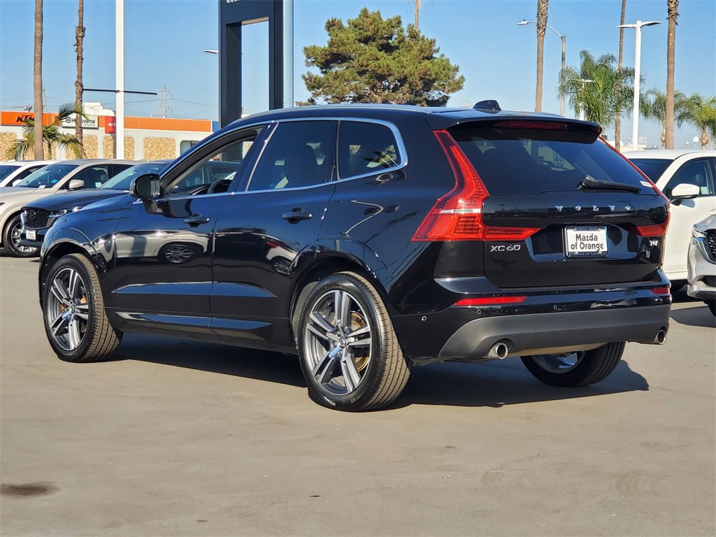 Used 2019 Volvo XC60 T5 Momentum w/ Multimedia Package image 2