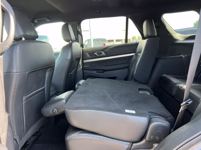 Certified 2019 Ford Explorer XLT w/ Equipment Group 202A AWD/4WD image 5