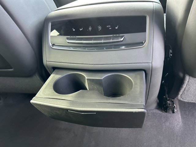 Certified 2023 Cadillac Escalade Premium Luxury image 15