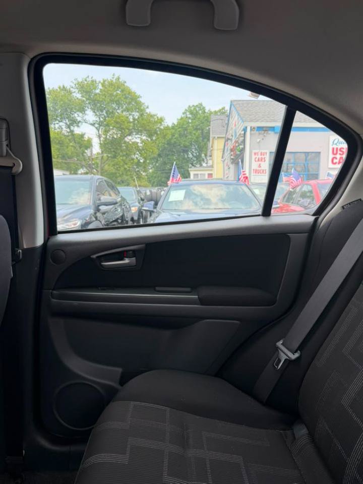 Used 2012 Suzuki SX4 LE FWD image 28