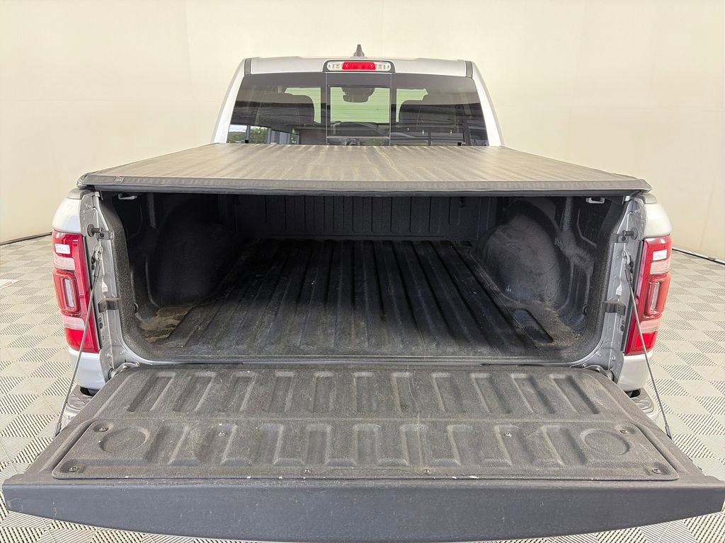 Used 2022 RAM 1500 Laramie AWD/4WD image 28