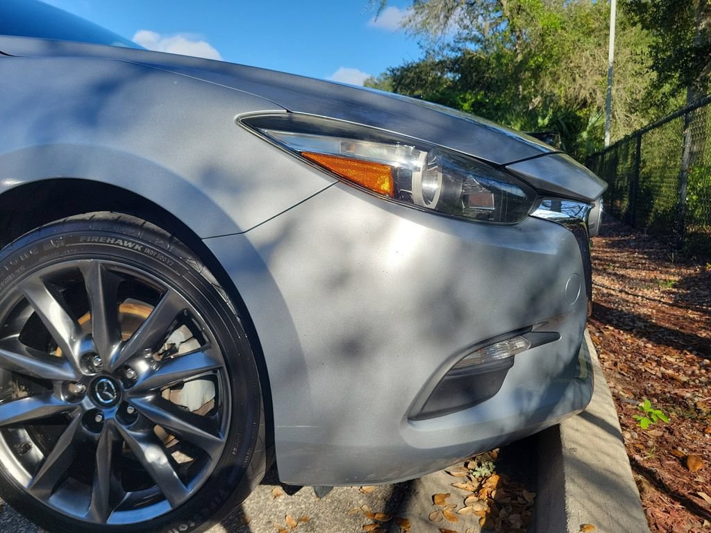 Used 2018 MAZDA MAZDA3 Touring FWD image 10