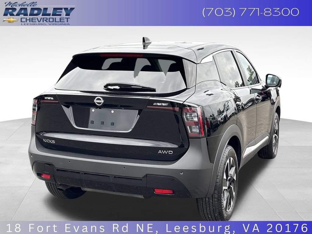 Used 2025 Nissan Kicks SV AWD/4WD image 20