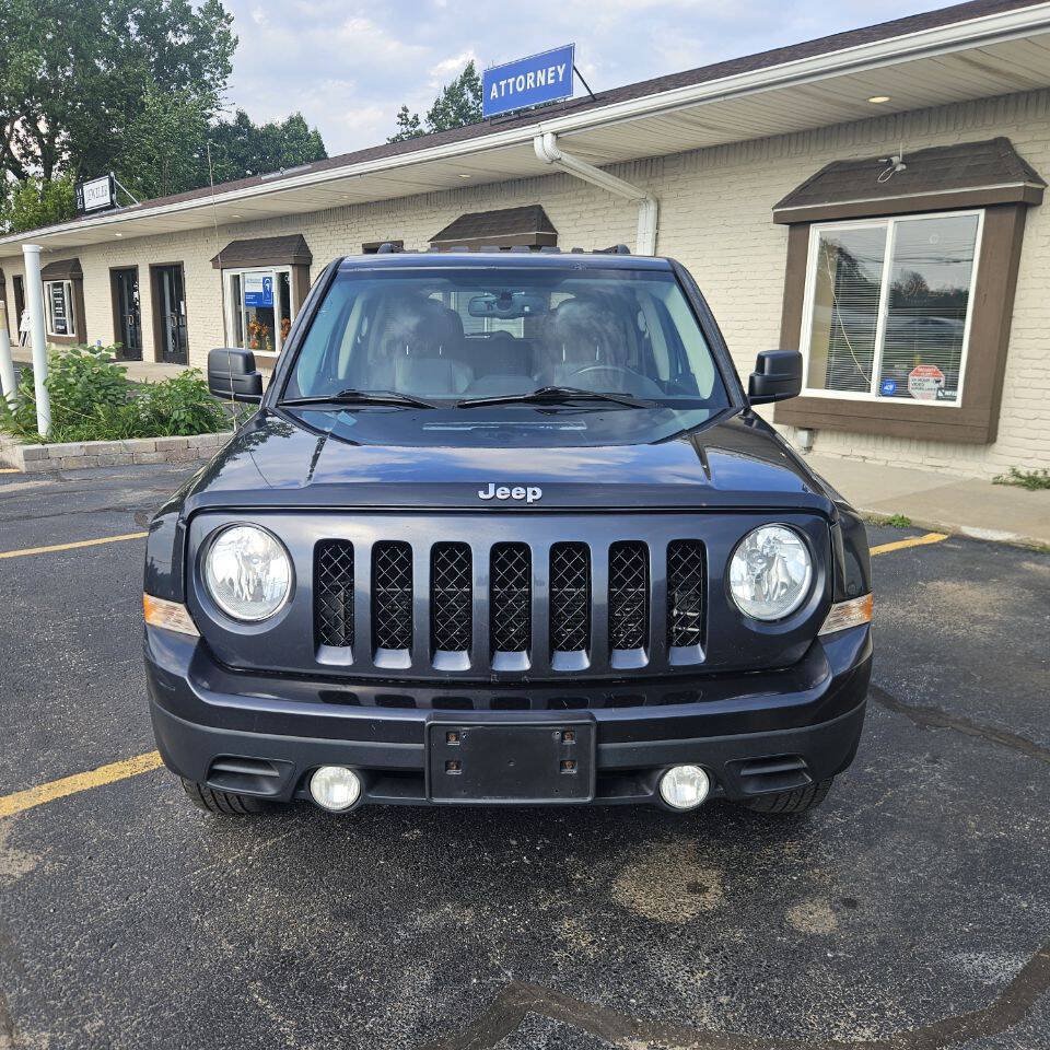 Used 2015 Jeep Patriot High Altitude AWD/4WD image 9