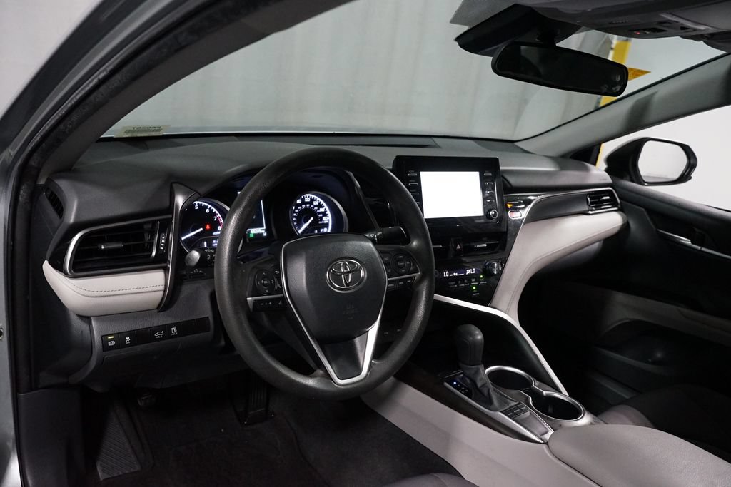 Certified 2022 Toyota Camry LE FWD image 11
