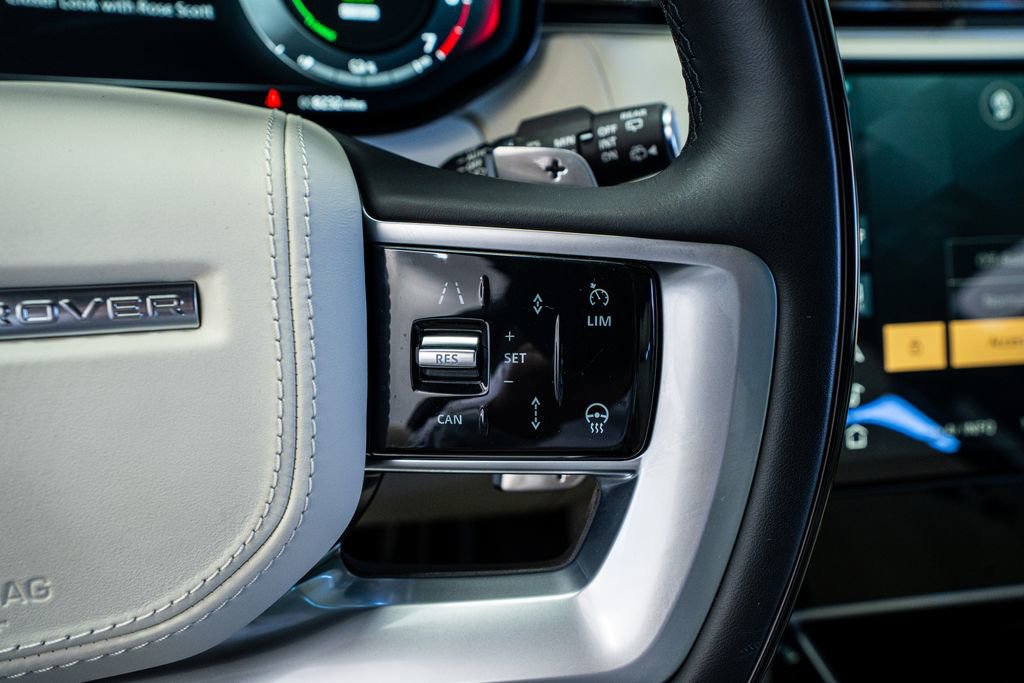 Used 2025 Land Rover Range Rover Autobiography image 39