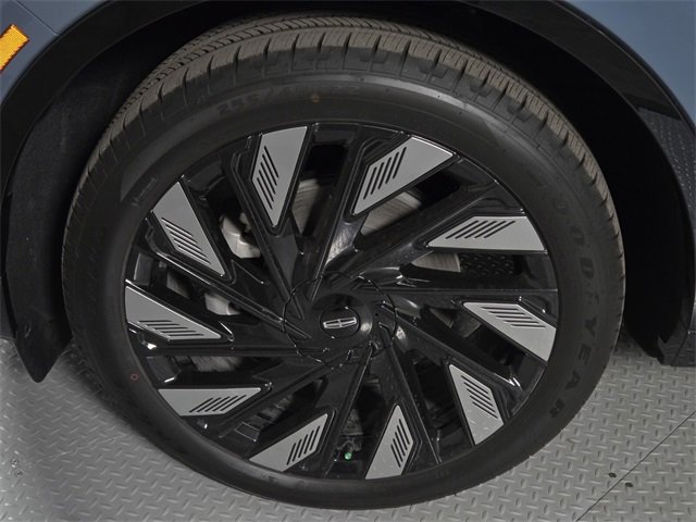 New 2026 Lincoln Nautilus Reserve w/ Jet Appearance Package image 11