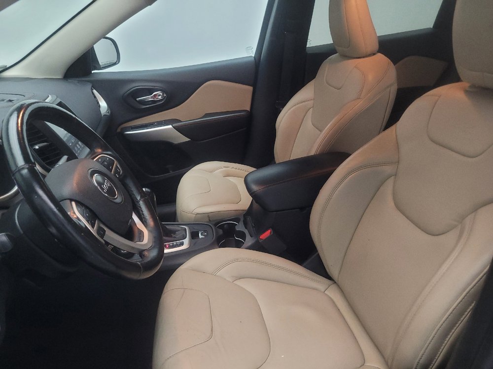 Used 2018 Jeep Cherokee Limited w/ Technology Group AWD/4WD image 17
