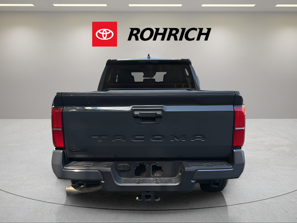 Used 2024 Toyota Tacoma TRD Sport AWD/4WD image 7