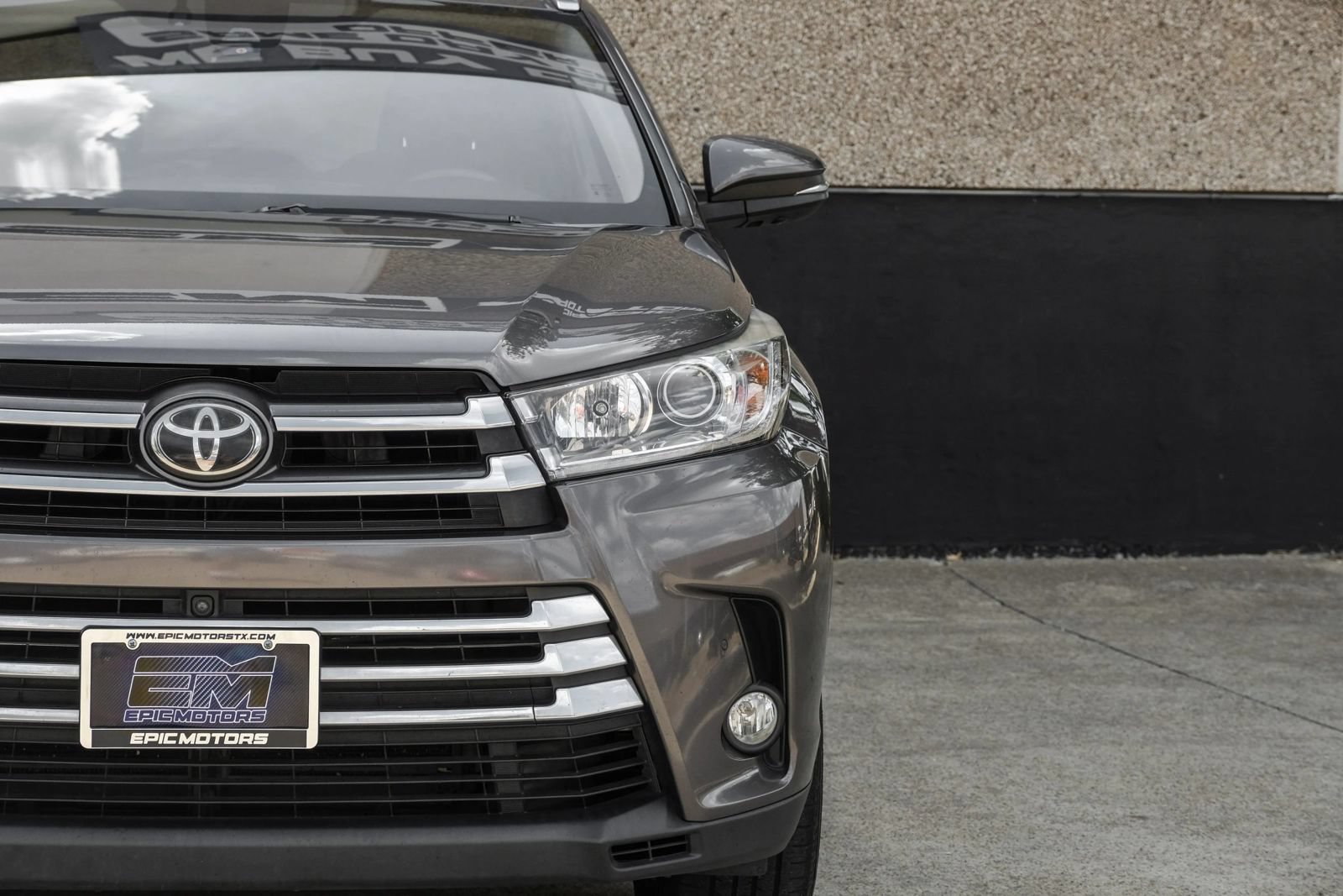Used 2017 Toyota Highlander Limited Platinum FWD image 46