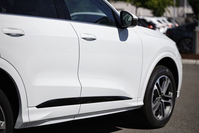 New 2026 Audi Q5 Premium AWD/4WD image 8