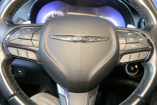 Used 2016 Chrysler 200 S AWD/4WD image 19