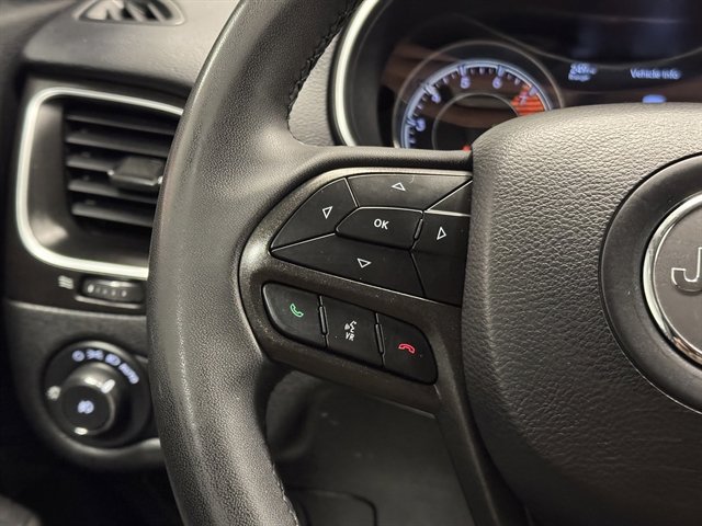 Used 2020 Jeep Cherokee Trailhawk image 18