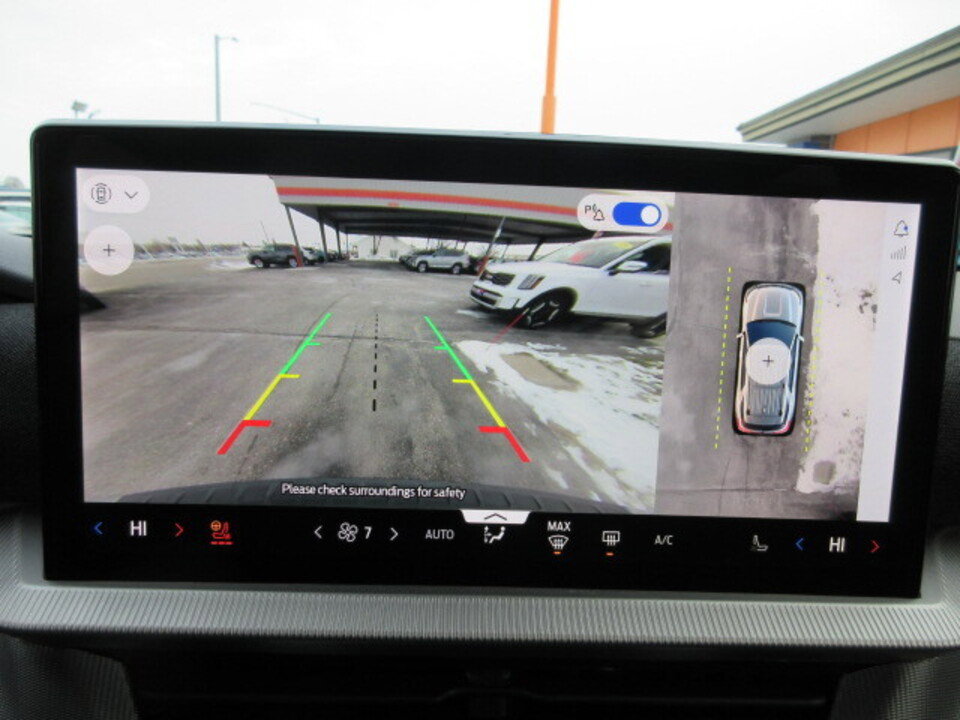 Used 2025 Ford Explorer ST-Line w/ Premium Package image 25