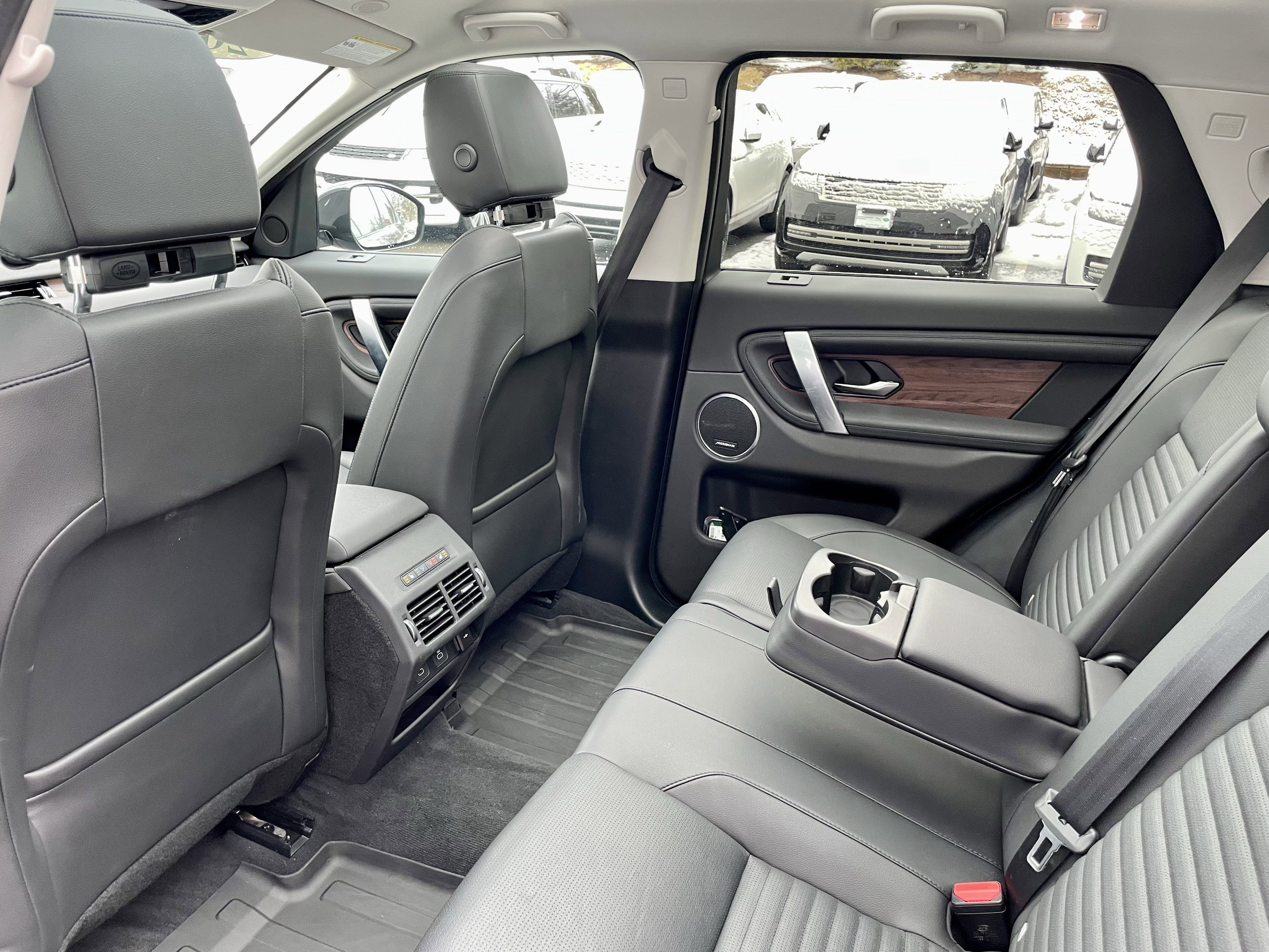 Certified 2024 Land Rover Discovery Sport S image 30