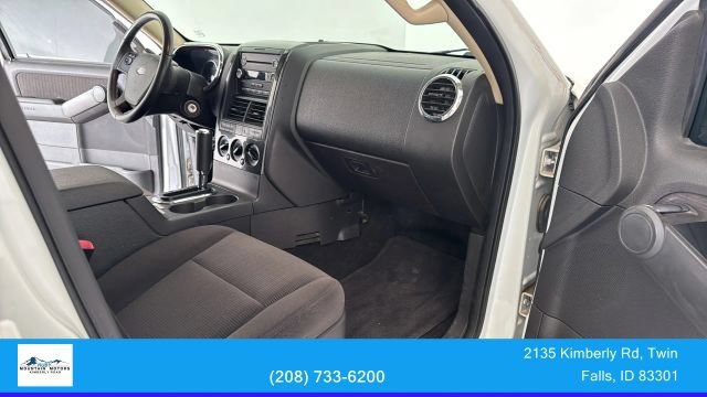 Used 2010 Ford Explorer XLT AWD/4WD image 18
