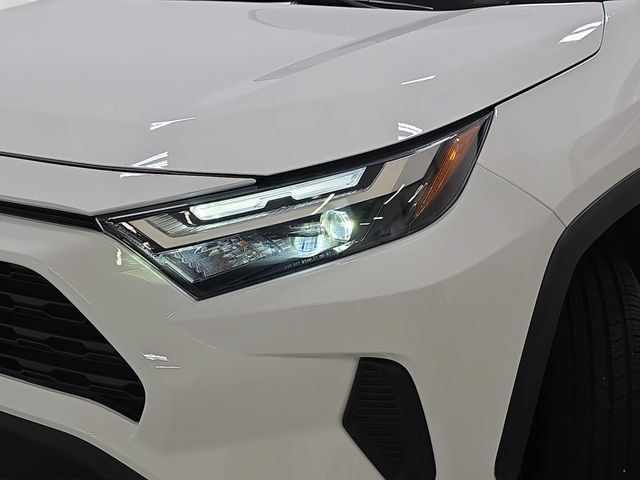 Certified 2025 Toyota RAV4 XLE AWD/4WD image 27