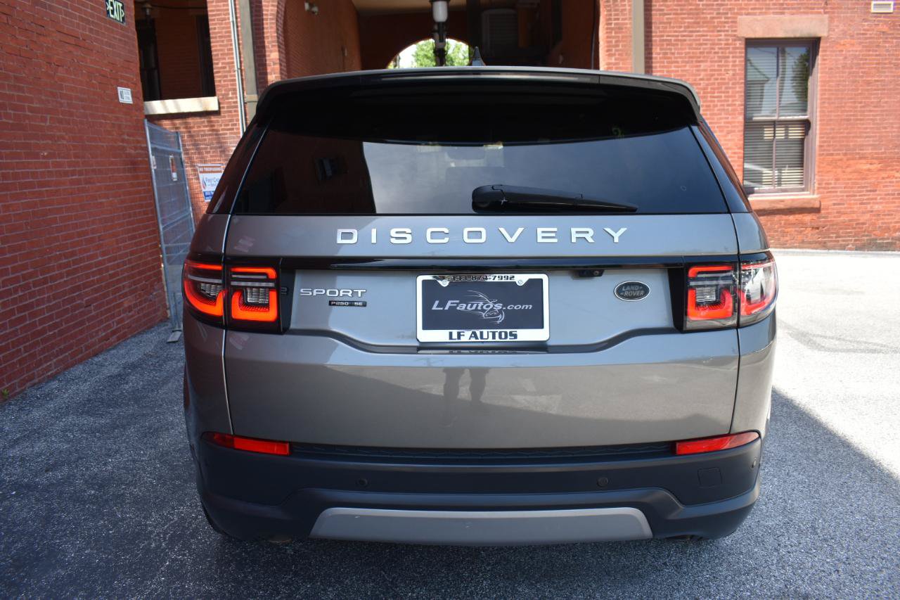 Used 2020 Land Rover Discovery Sport SE AWD/4WD image 4