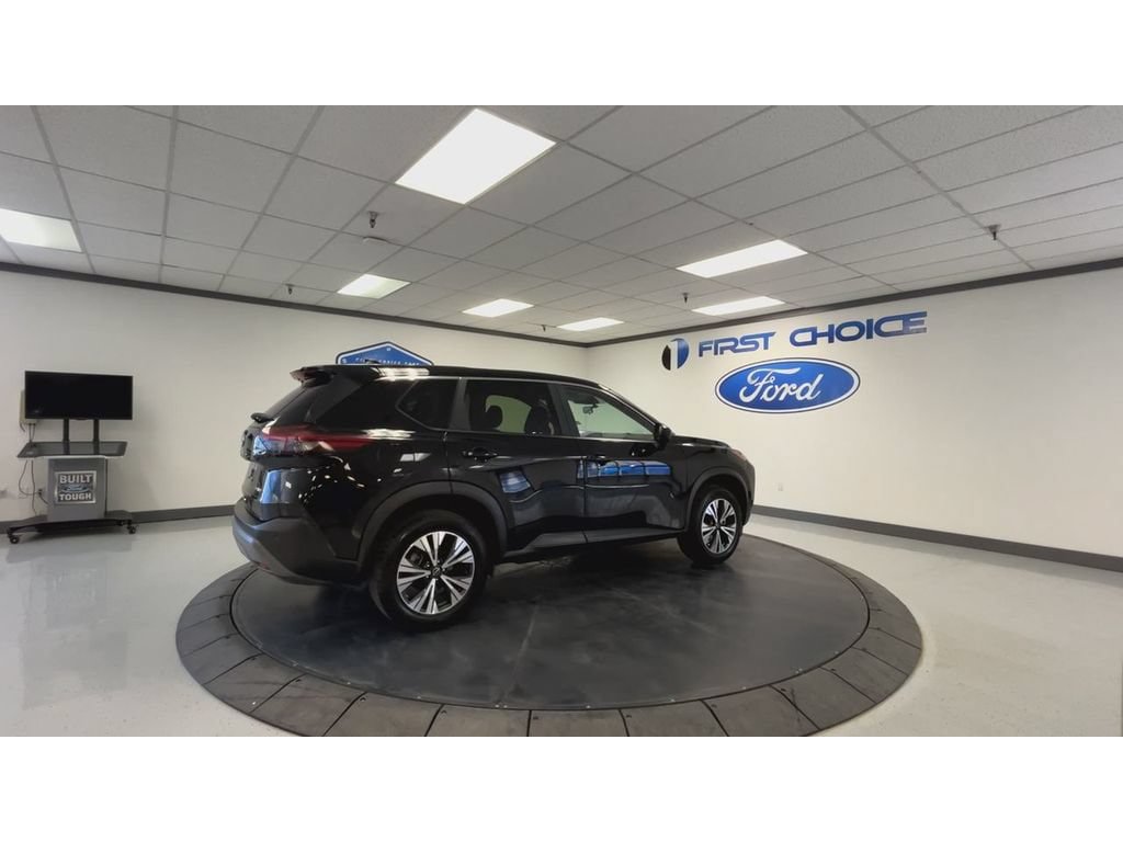 Used 2023 Nissan Rogue SV AWD/4WD image 2