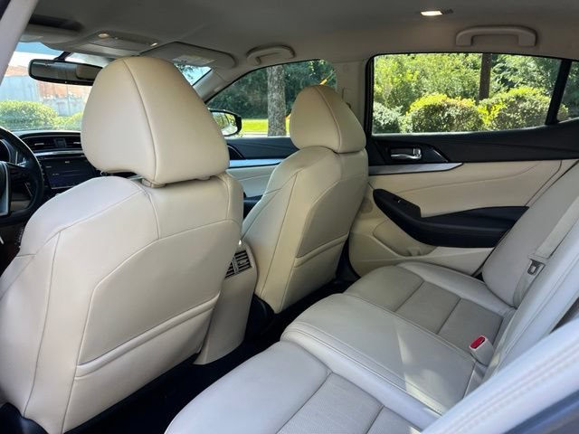 Used 2017 Nissan Maxima 3.5 SV w/ Dynamic Package FWD image 15