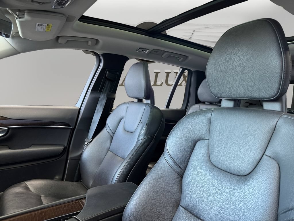 Used 2017 Volvo XC90 T6 Momentum w/ Vision Package AWD/4WD image 9