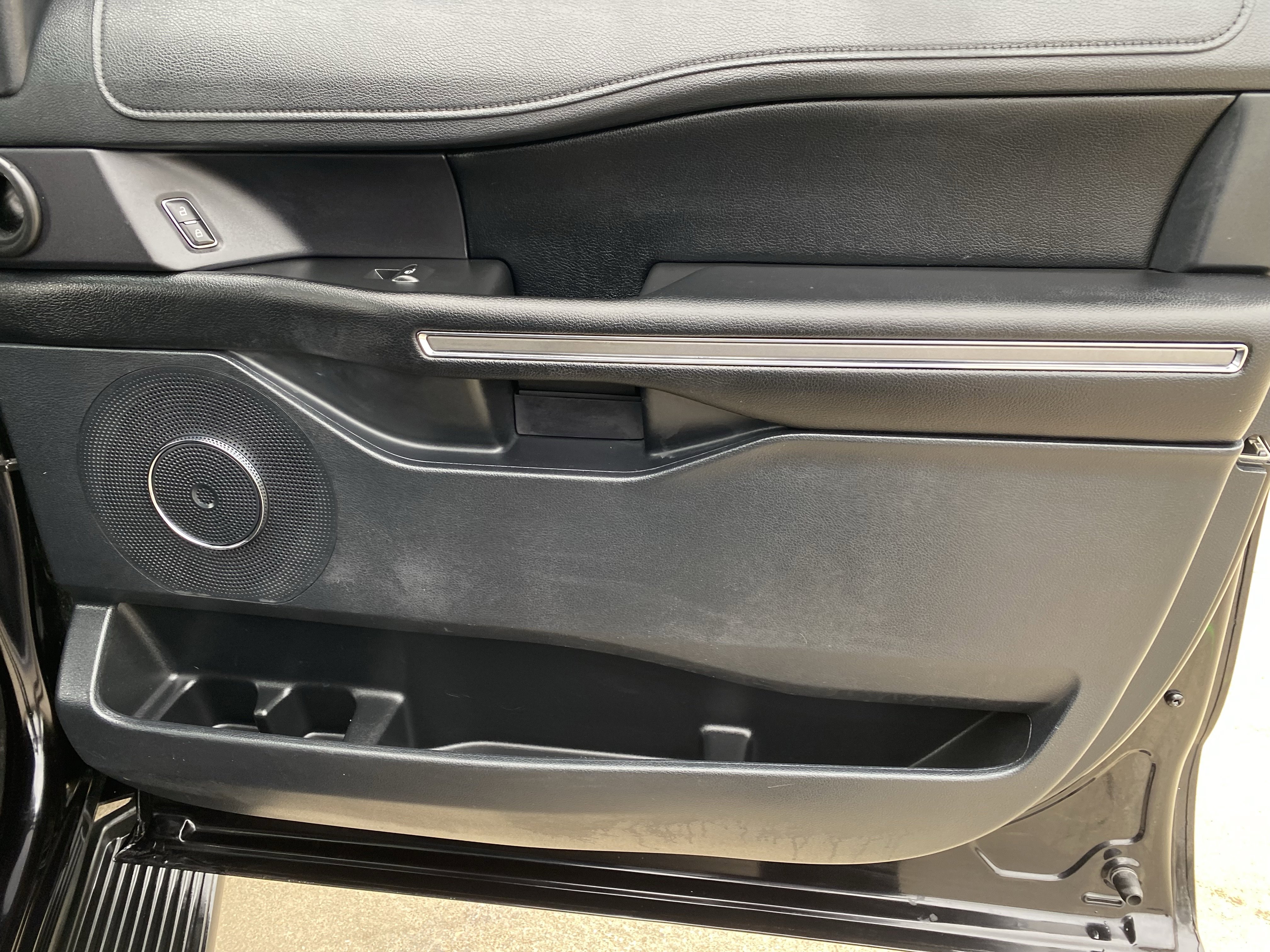 Used 2020 Ford Expedition Max XLT w/ Equipment Group 202A image 14