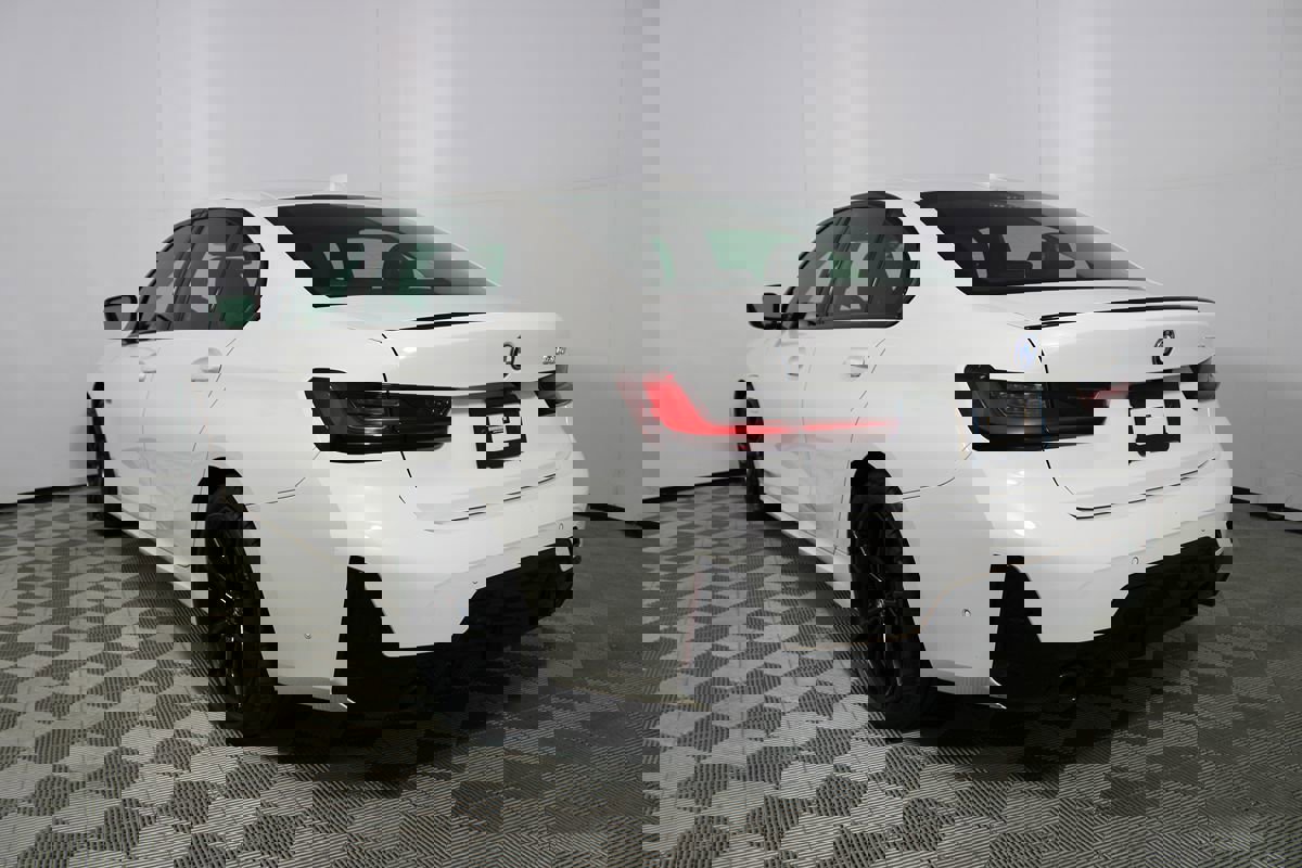 Used 2023 BMW 330e w/ M Sport Package image 33