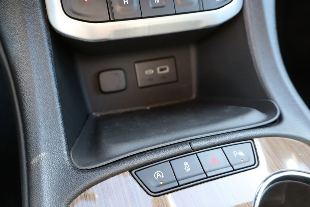 Used 2023 GMC Acadia SLE w/ Driver Convenience Package image 24