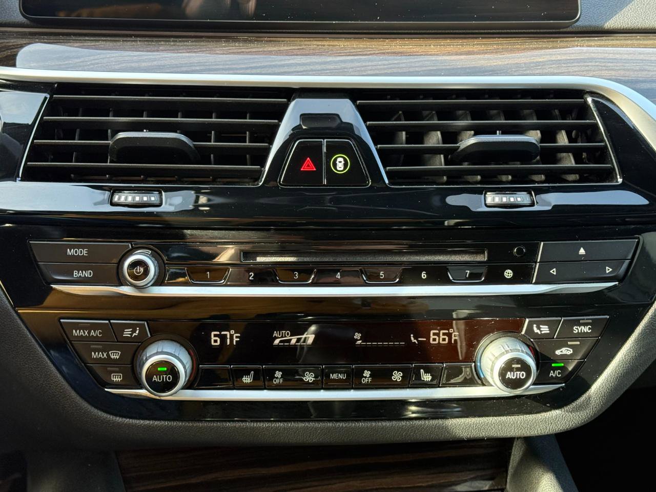 Used 2019 BMW 540i image 14