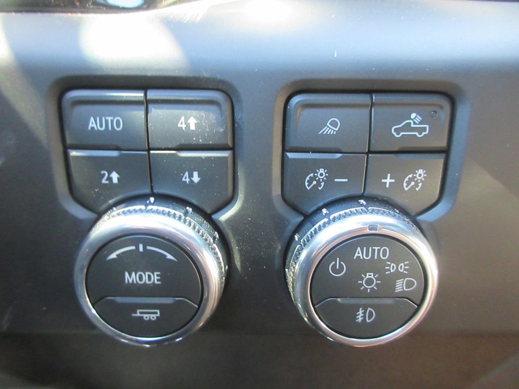 New 2026 GMC Sierra 1500 AT4 w/ AT4 Premium Package AWD/4WD image 20