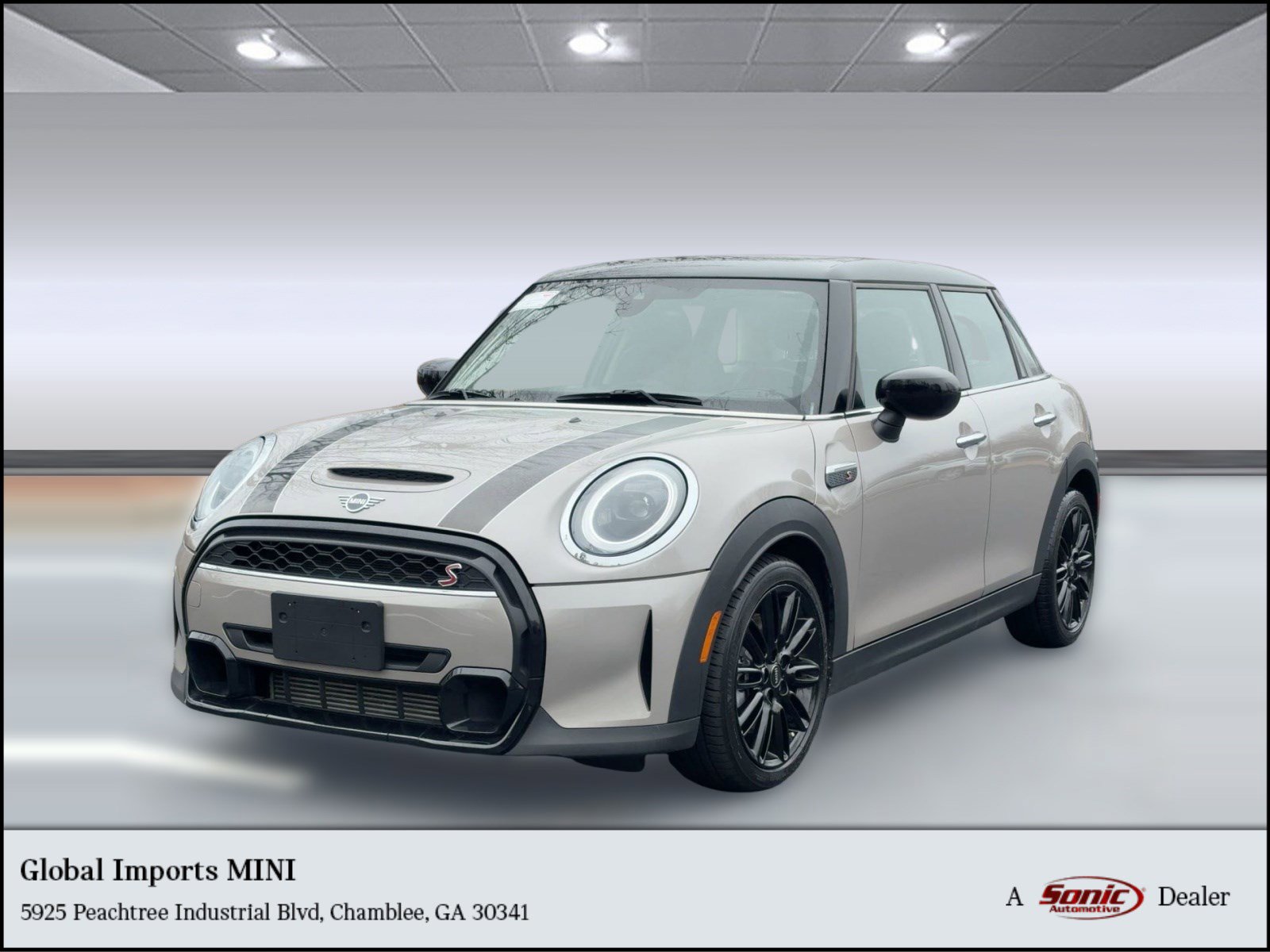 Used 2023 MINI Cooper S image 1