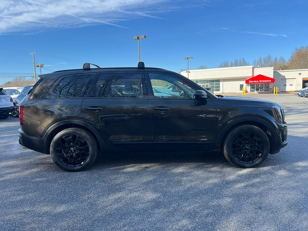 Used 2022 Kia Telluride SX w/ SX Prestige Package image 11