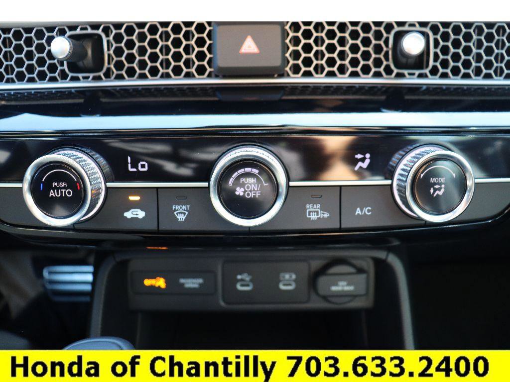 Used 2025 Honda Civic Sport image 16