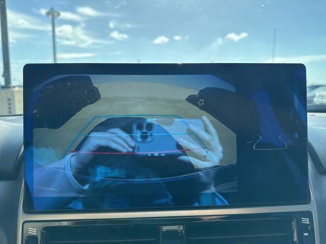 Used 2017 Lexus GX 460 image 19