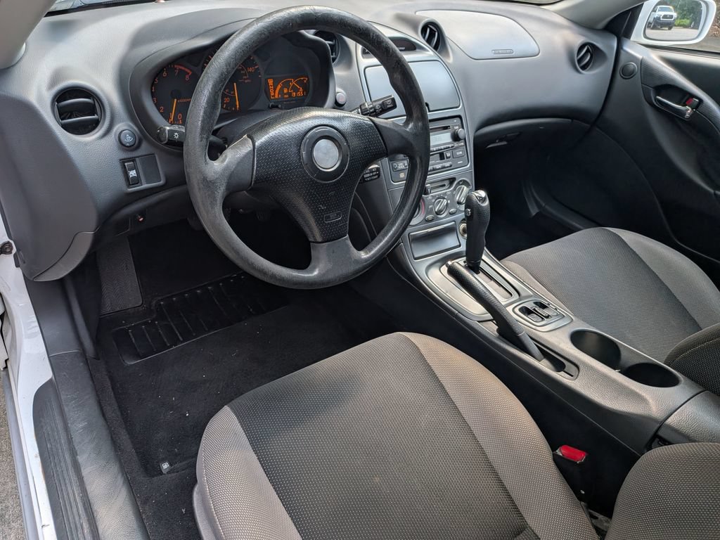 Used 2003 Toyota Celica GT w/ Upgrade Value Pkg FWD image 11
