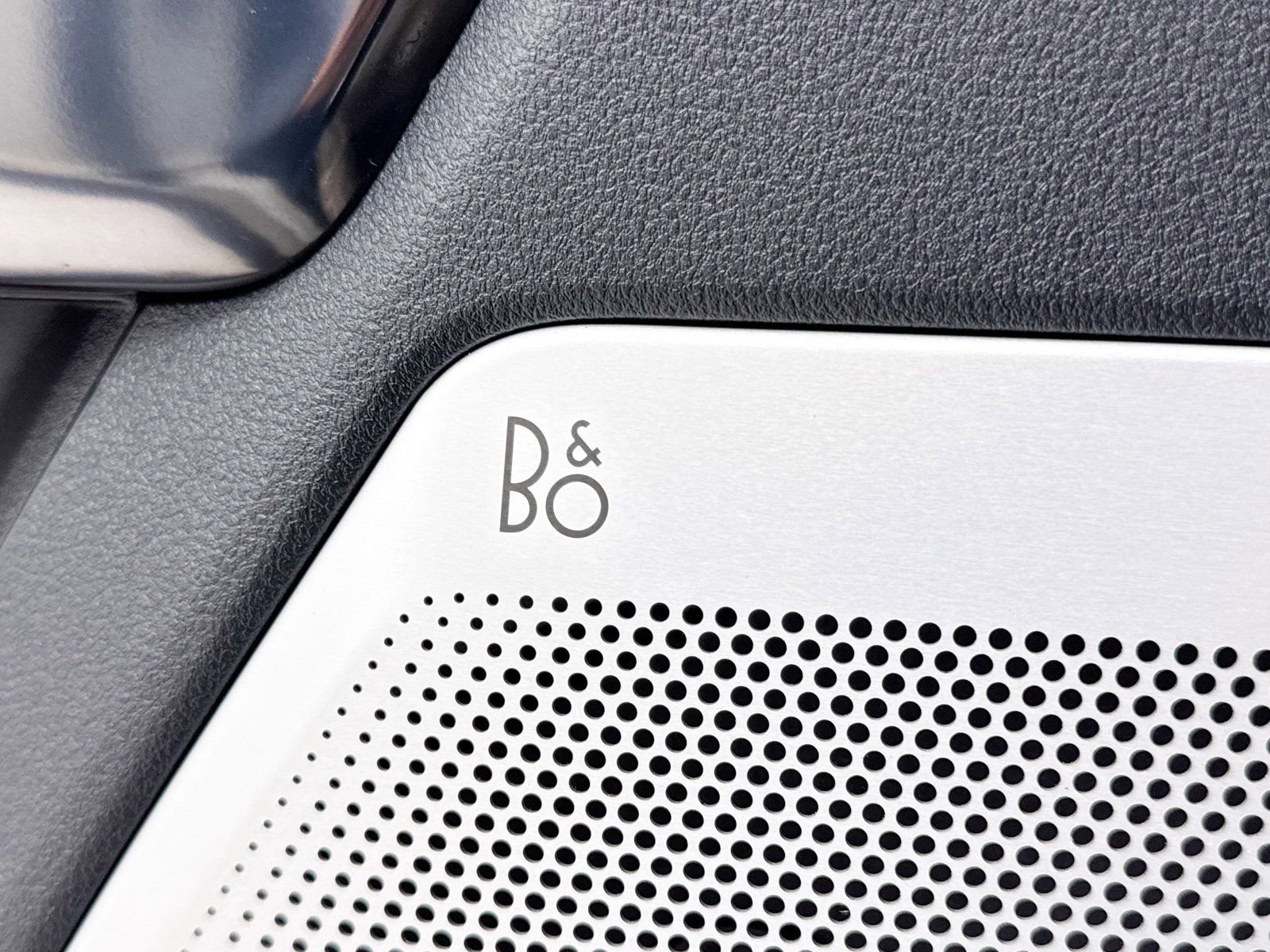 Used 2025 Ford F350 Platinum w/ Tremor Off-Road Package image 8