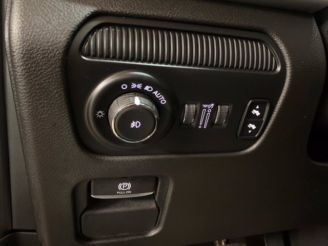 Used 2023 Jeep Wagoneer 4WD w/ Premium Group I image 41