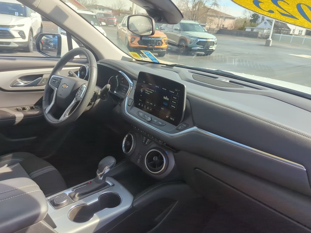 Certified 2023 Chevrolet Blazer LT FWD image 16