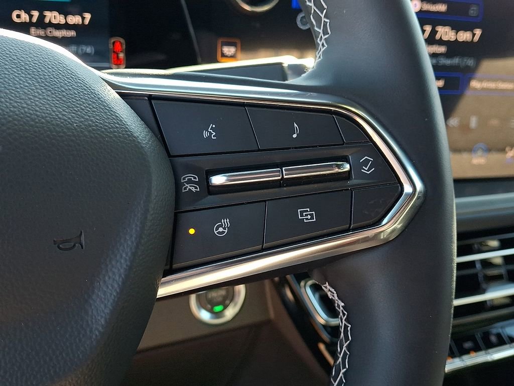 Used 2026 Chevrolet Traverse LT w/ Driver Confidence Package image 22