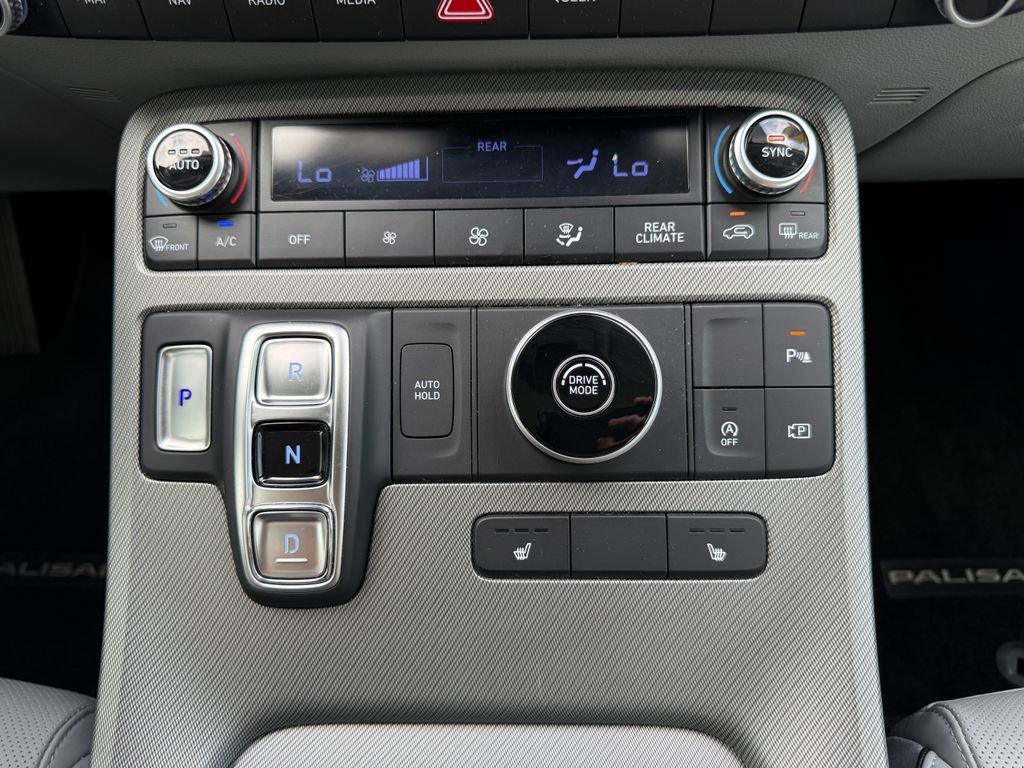 Used 2024 Hyundai Palisade SEL FWD image 18