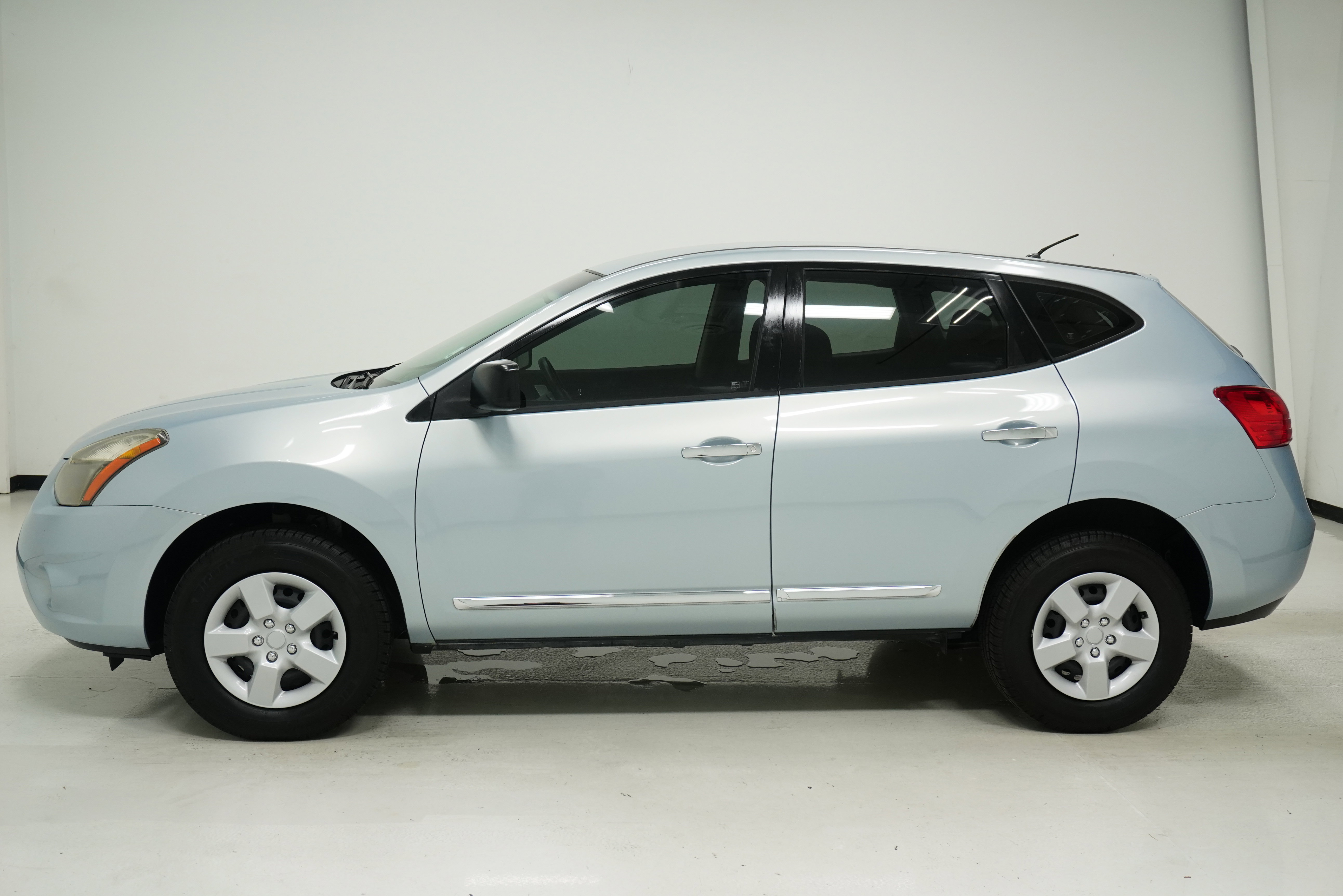 Used 2014 Nissan Rogue S image 7