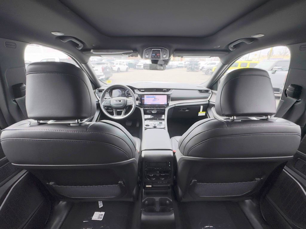 New 2026 Jeep Grand Cherokee L Limited w/ Limited Altitude Package image 26