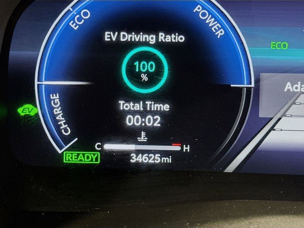 Used 2025 Toyota Camry XSE w/ Premium Package image 29