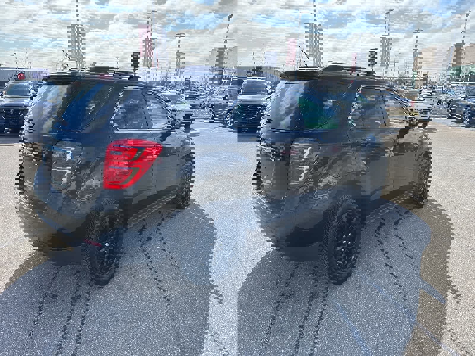 Used 2017 Chevrolet Equinox LT image 5