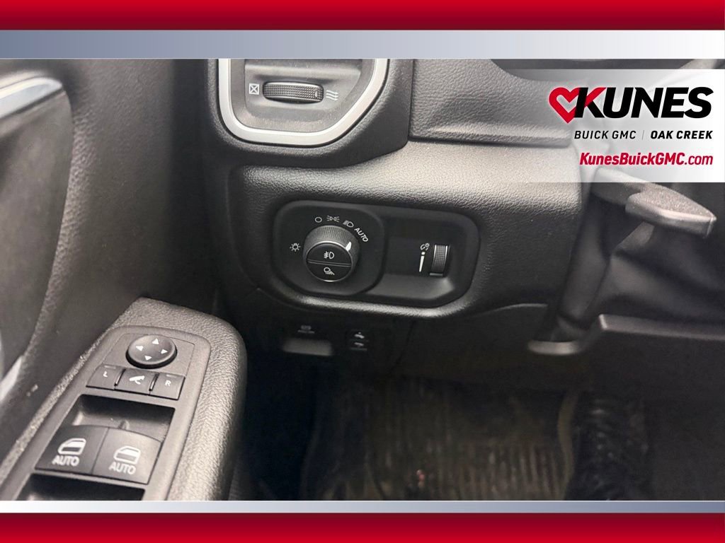Used 2024 RAM 1500 Big Horn image 16