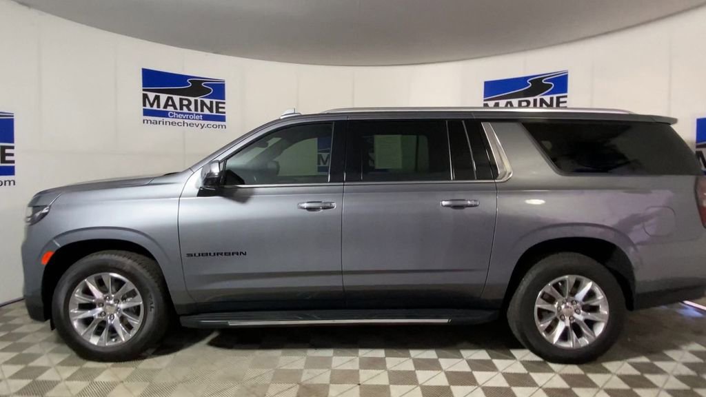 Used 2021 Chevrolet Suburban Premier w/ Premium Package 2 AWD/4WD image 7