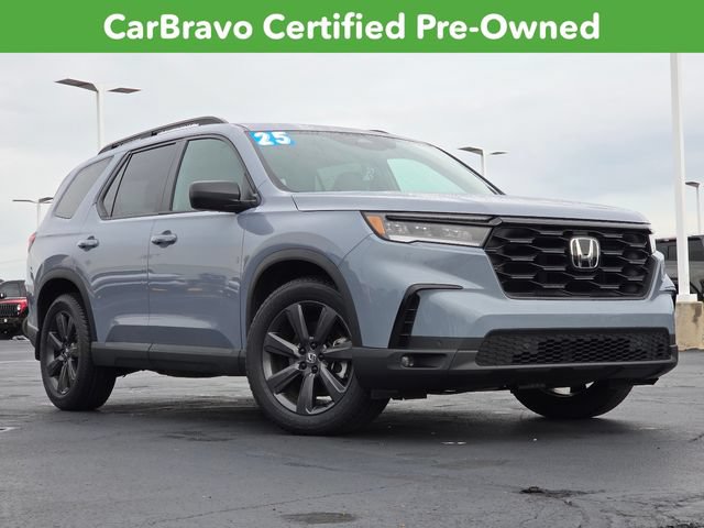 Used 2025 Honda Pilot Sport image 2
