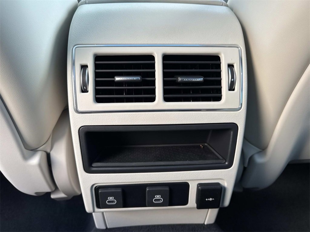 New 2026 Jaguar F-PACE R-Dynamic S image 15